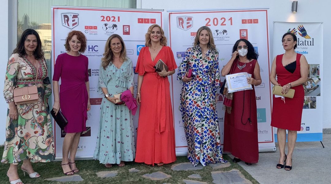 Gloria Lomana recibe el Premio Especial de REM en Marbella